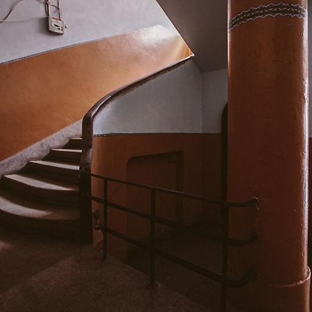Подобово У Місті Львові На Вулиця Ференца Ліста 3 Біля Палацу Мистецтв Центр Lviv Exterior foto